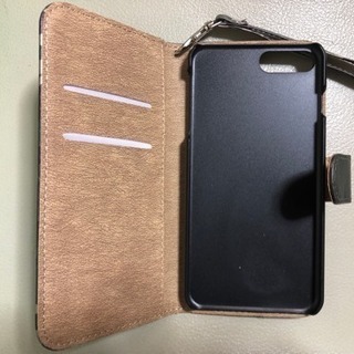 iPhone8プラス 手帳型ケース +充電ケーブルの画像
