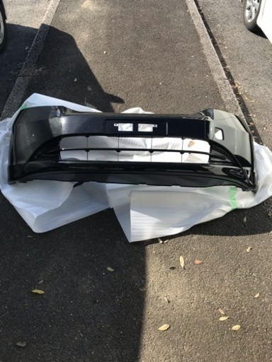 値下げ‼️フリードGB3  フロントバンパー(新車外し・美品)