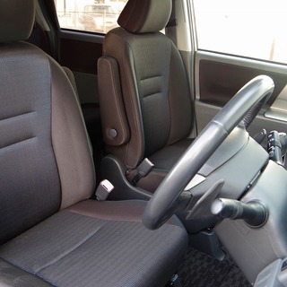 ☆誰でも車がローンで買えます☆　ヴォクシー ＺＳの画像