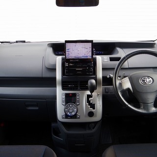 ☆誰でも車がローンで買えます☆　ヴォクシー ＺＳの画像