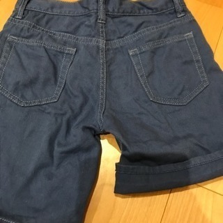 ショートパンツ 青の画像