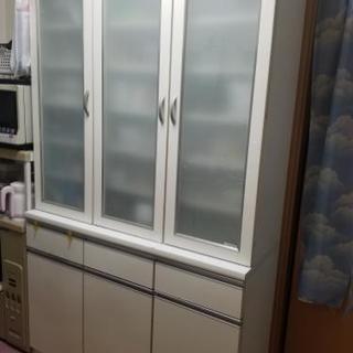 お引き取り決まりました。食器棚。大型