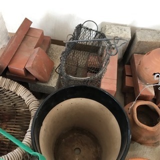 ガーデニンググッズ一式の画像