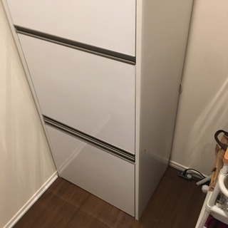 キッチン 棚 収納 白 食器棚の画像