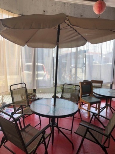 椅子、テ-ブル、傘セット