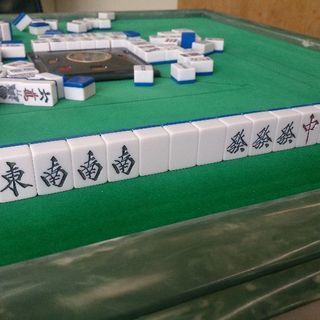 一緒に麻雀楽しみませんか？　賭けない　飲まない　吸いますです！