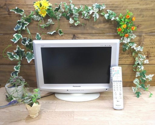Panasonic VIERA 17型液晶テレビ TH-L17X10PS地デジ/BS/CS 3波対応★純正リモコン＆アンテナケーブル付！