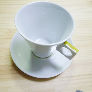 【値下げ】ネスカフェ【ドルチェグスト】サーコロ コーヒーメーカー　カプセルホルダー付　の画像