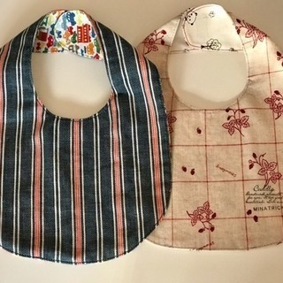 ハンドメイド‼️スタイ よだれかけ★リバーシブル★コットン★パンダ&苺★未使用品の画像