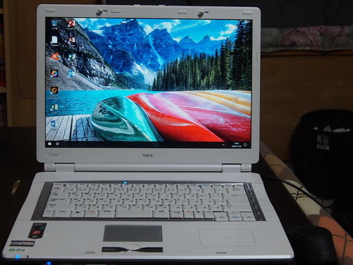 NEC Win10LaVieホワイト!新品高速SSD240GBoffice2016付き