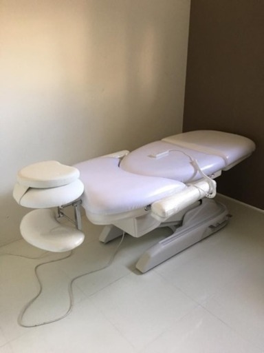 値下げしました！！35000→30000円！施術用ベッド、綺麗です！