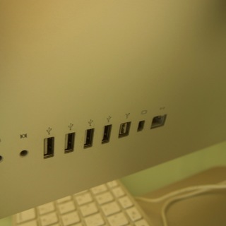 ※値下げしました※【お洒落】iMac (21.5-inch, Mid 2010)【一体型パソコン】の画像