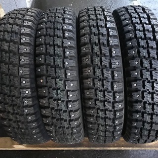 シーズン前特別価格【超希少新品】未使用　135SR12　スパイクタイヤ　軽自動車