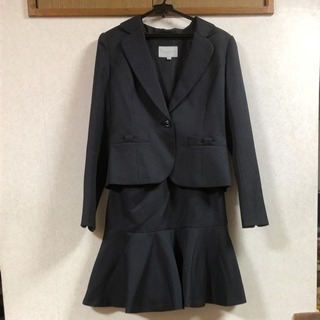 フォーマルスーツ 三点セットの画像