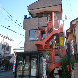 理容師・美容師　急募！　土日だけ勤務も大歓迎です