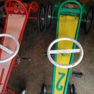 東京　杉並区　引取限定　日本製　昭和　ヴィンテージ　キッズカー　ゴーカート　グリーン　遊園地　プレイモービル　ミニカー ビンテージ　レトロ  の画像