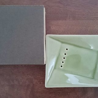 ★新品４個★お洒落な石鹸置き・陶器・ソープディッシュ の画像