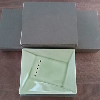★新品４個★お洒落な石鹸置き・陶器・ソープディッシュ の画像