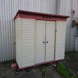 物入れ小屋