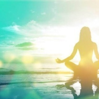 土曜の朝は、お寺で寺yoga🧘‍♀️したい女の子募集中❣️
