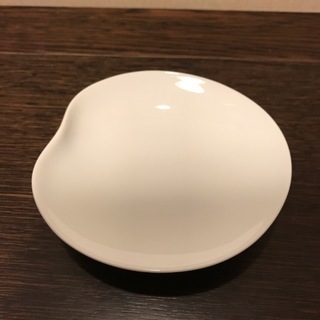 新品　KEYUCA　蓮の葉シェイプ白ミニプレートの画像