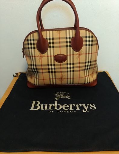 Burberrys Prousumバーバリーズの大きめハンドバッグ