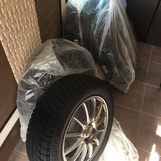 スタッドレス175/65R/15新品同様です