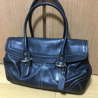 コーチ COACH 黒革 レザーハンドバック  綺麗です