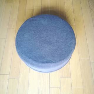 円柱型クッション(茶色)