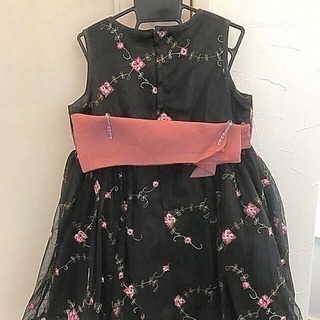 刺繍花柄ベビードレス黒  新品の画像