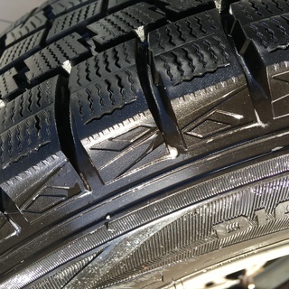 01’ メルセデスベンツ W203 ステーションワゴンに付いていた純正ｱﾙﾐ+スタッドレスタイヤの画像