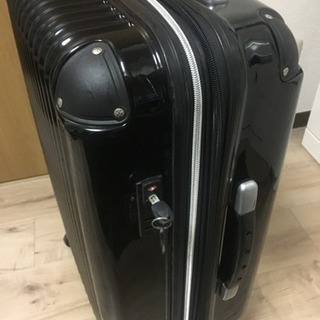 軽量スーツケース Mサイズ 伸縮ハンドルの画像
