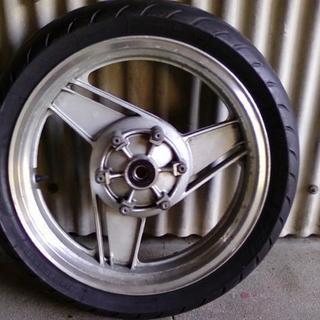 ｶﾜｻｷ ZX-10 ﾘﾔﾎｲｰﾙ&ﾀｲﾔ その②