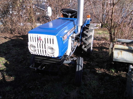 三菱トラクター　D1600　16馬力