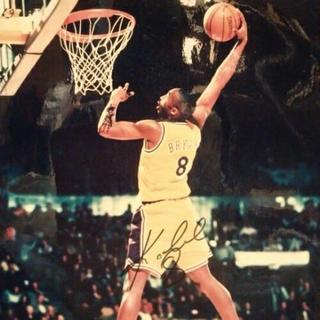NBA殿堂入りスター選手　K.ブライアント直筆サイン