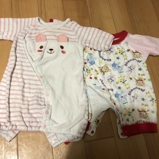 新生児肌着+服4枚の画像