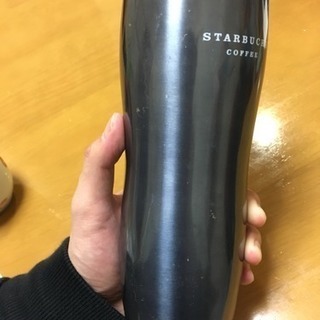 スターバックスタンブラーの画像
