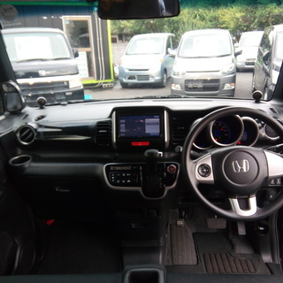 不動の人気！N-BOXカスタム G Lパッケージ　フルセグ　ナビ　両側電動スライドドアの画像