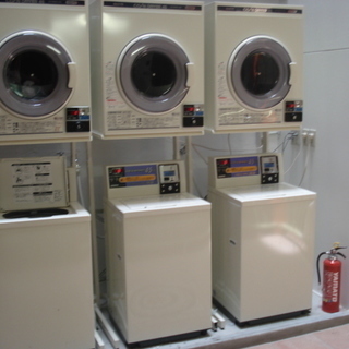 コインランドリー付き物件なので洗濯機必要ありません !(^^)!の画像