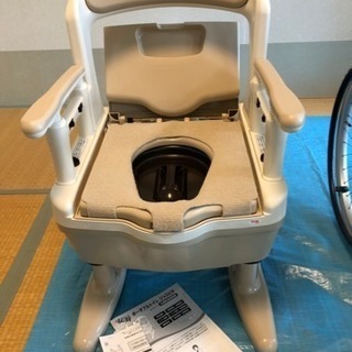 介護用ポータブルトイレの画像