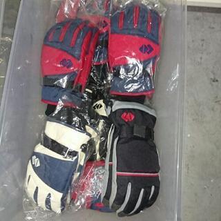 新品 スノボ 手袋 各種の画像