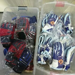 新品 スノボ 手袋 各種の画像