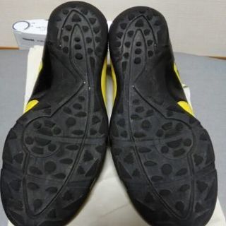 【再値下げ】サッカーシューズ　ミズノ　23.5cmの画像