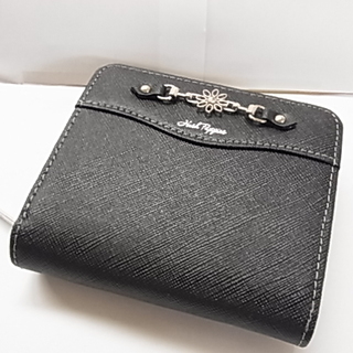 新品未使用品 二つ折り財布 ハッシュパピー 黒 牛革