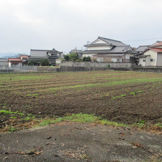 ※田川市伊田町の356坪の平地　（地目　田）農転可能
