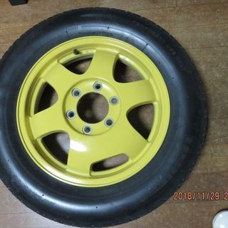 トヨタビークロス スペアータイヤ