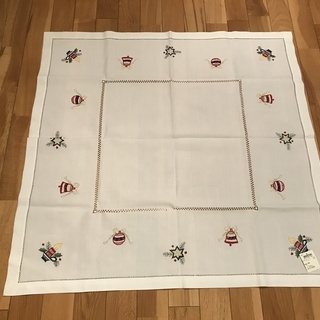 ★クリスマス★クリスマス刺繍テーブルクロス　新品