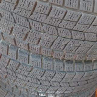 スタッドレスタイヤ　195/60 R16