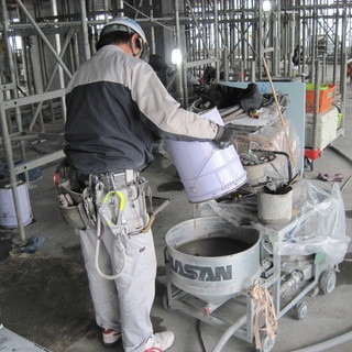 早く終わる日もありワークライフバランスに満足、入社祝い金10万円支給、未経験者大歓迎、社員雇用の実績ありの画像