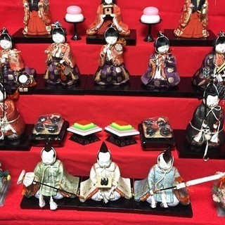 7段飾り  雛人形  （木目込み）の画像